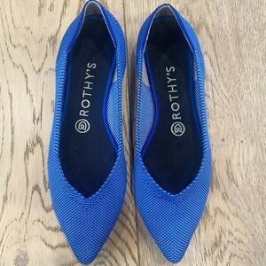 Rothy’s Point in Blue Size 8